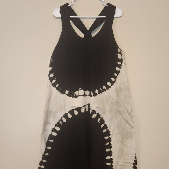 Dress - Picture 1 of 3